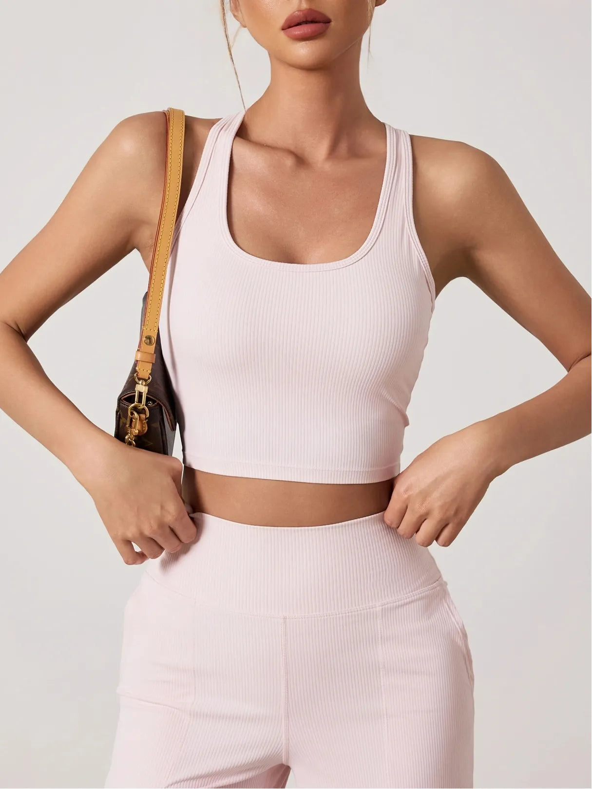 Fitness Short and Tight-fitting Tank Top for Women