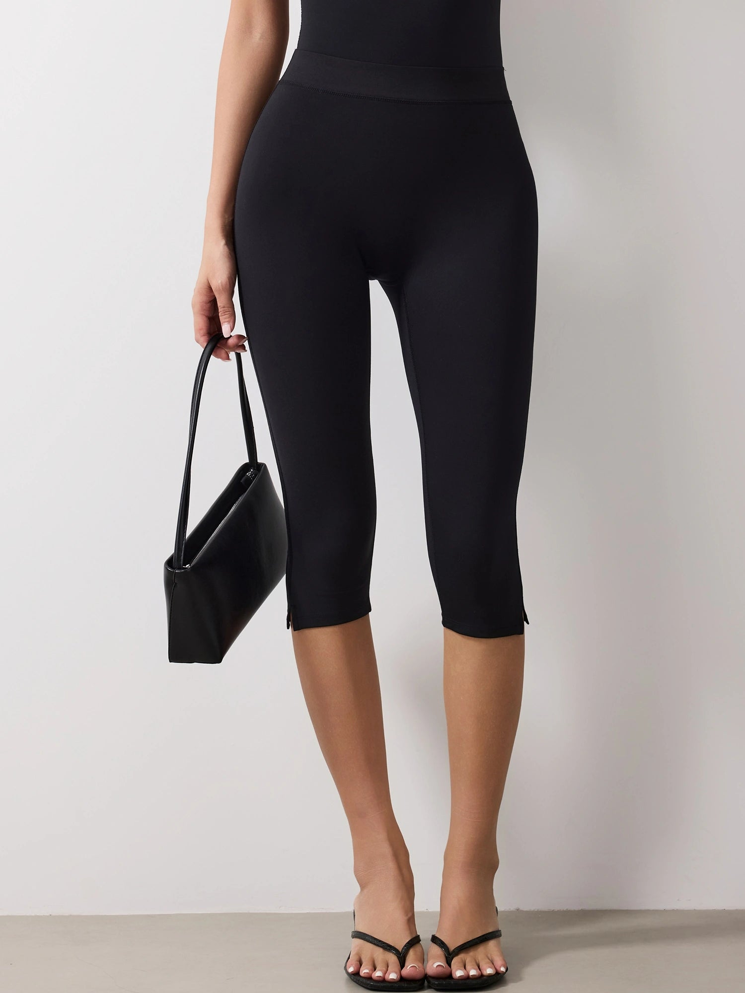 Fitness Zero Lines Cropped Pants for Women